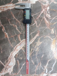 內(nèi)溝槽數(shù)顯卡尺